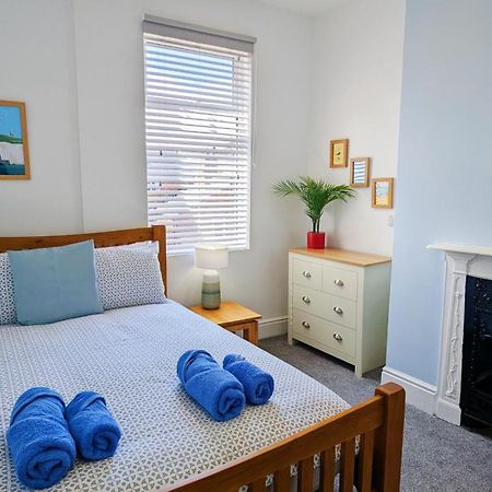 Villa Sea Breeze House Scarborough Esterno foto