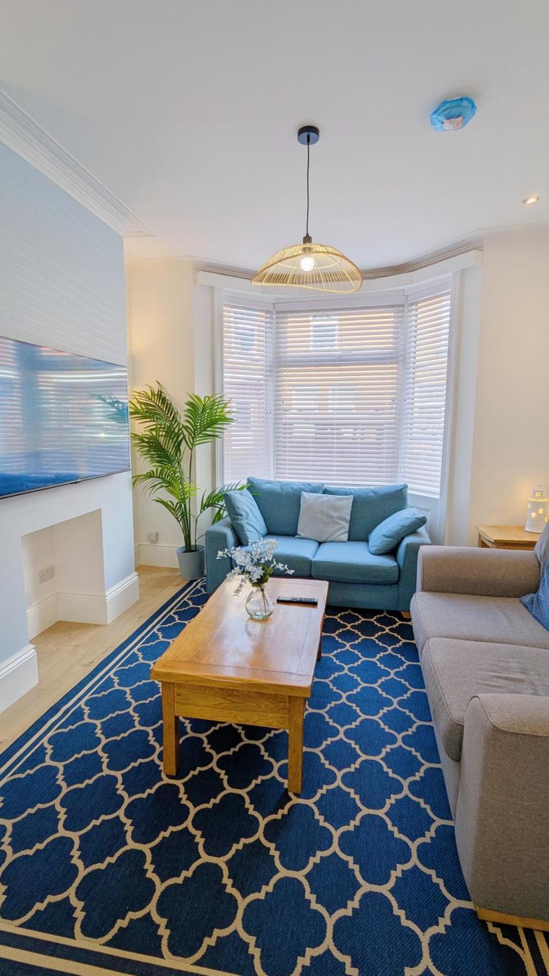 Villa Sea Breeze House Scarborough Esterno foto